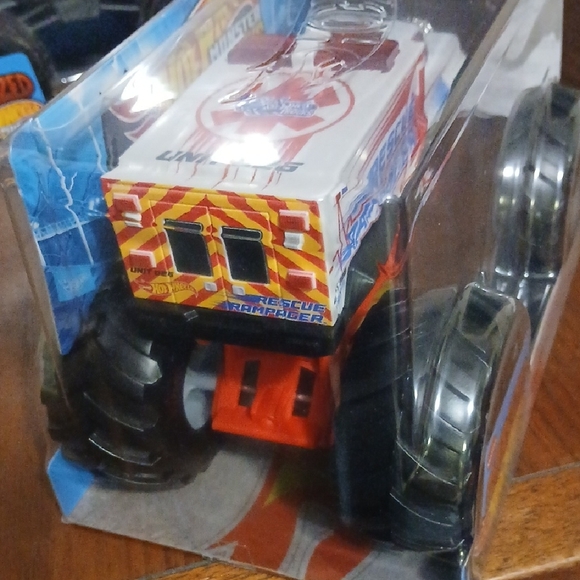 Rescue Rampager Hot Wheels Monster Truck - Red and White - Picture 3 of 8